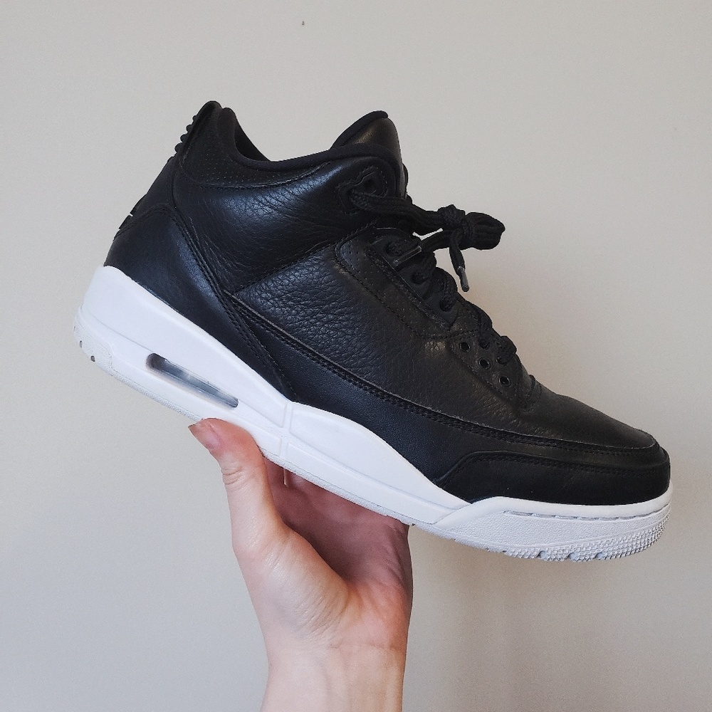 Black Jordan Retro 3's (cyber Monday's)